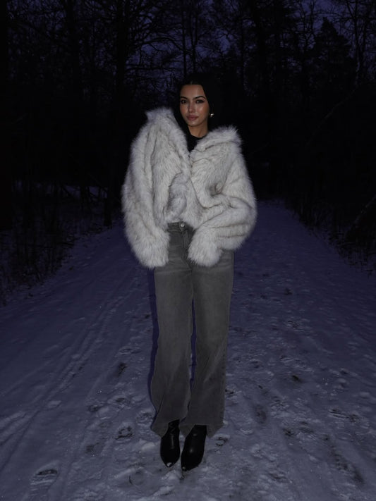 Creme Faux Fur Jacket – Winter Casual Luxury